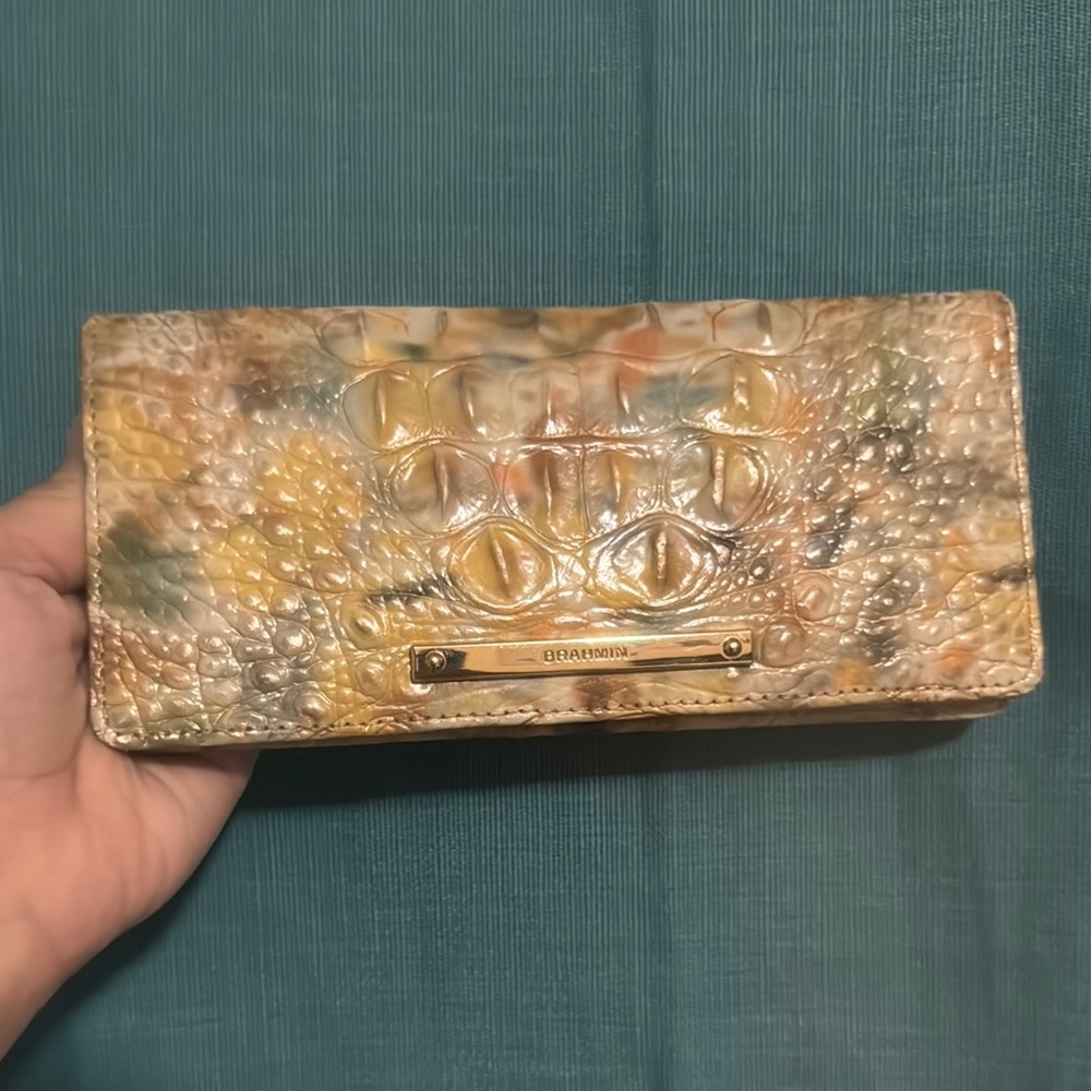Excellent Brahmin Multicolor Crocodile Embossed Wallet